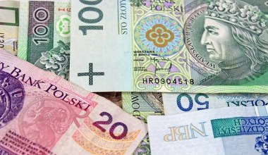 ZUS do końca września wypłaci 300 zł. Wniosek trzeba złożyć w terminie