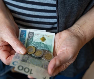 ZUS dopłaca seniorom do rachunków. Tyle wyśle co miesiąc