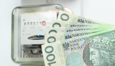 ZUS dopłaci do prądu w 2027 r. Można dostać 350 zł, bez względu na dochód