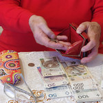ZUS: Pierwsze zwaloryzowane świadczenia na kontach emerytów