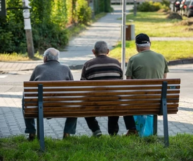ZUS przesuwa terminy wypłat emerytur. Zmiana dotyczy 2 mln osób