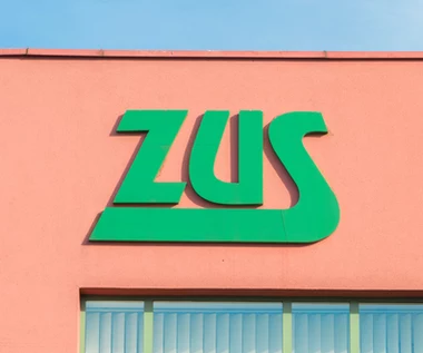 ZUS rozpoczął wypłaty nowego świadczenia. 86 tys. osób dostanie dziś dodatkowe pieniądze