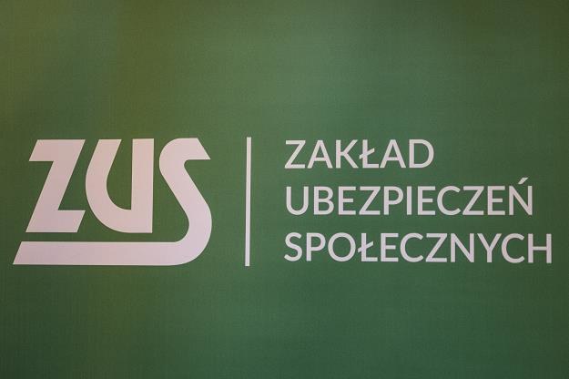 ZUS rozpoczął wysyłkę 3,7 mln listów /fot. Jacek Domiński /Reporter
