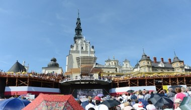 ZUS wydał 320 tys. zł na pielgrzymki na Jasną Górę. "Zachęcano do udziału w modlitwie"