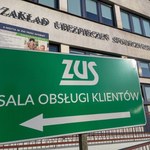 ZUS wypłaca 300 zł na rachunki. Wystarczy złożyć wniosek
