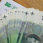 ZUS wysyła setki milionów złotych emerytur za granicę. Najwięcej do Niemiec
