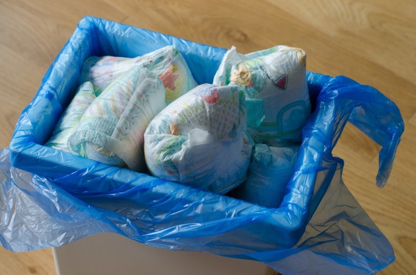 Zużyte pieluchy niemowlaka to nawet kilka worków śmieci każdego miesiąca! /Adobe Stock