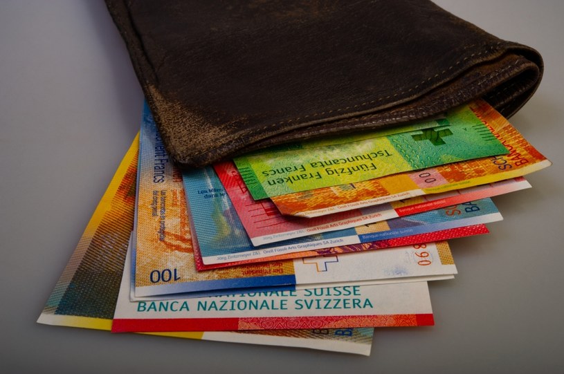 Związek Banków Polskich szacuje koszt dla banków ugód zgodnych z propozycją KNF na 30-57 mld zł /123RF/PICSEL