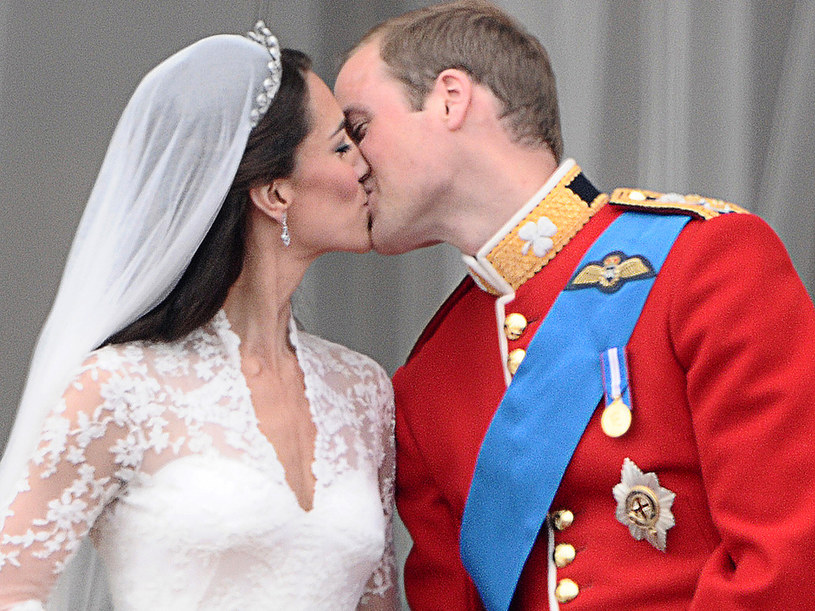 Związek Catherine i Williama różni się bardzo od związku Karola i Diany &nbsp; /AFP