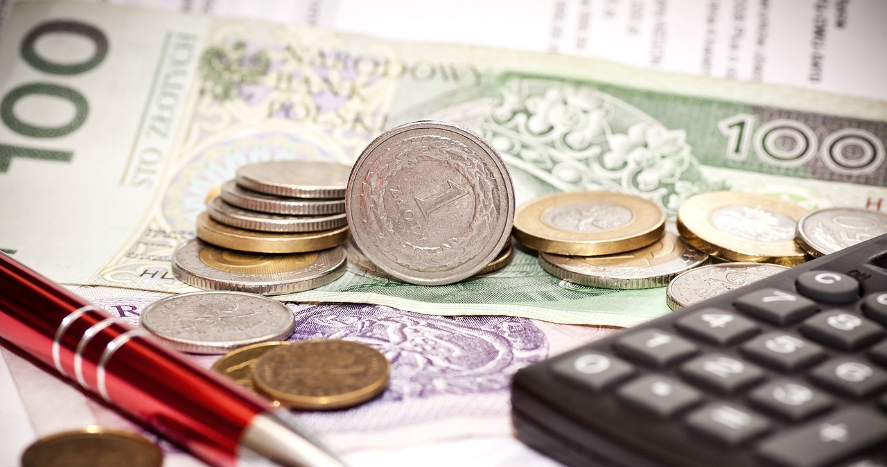 Związkowcy chcą 250 złotych podwyżki na pracownika /123RF/PICSEL
