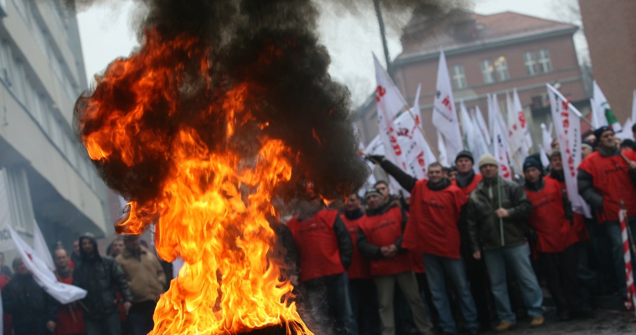 Związkowcy demonstrowali w Katowicach