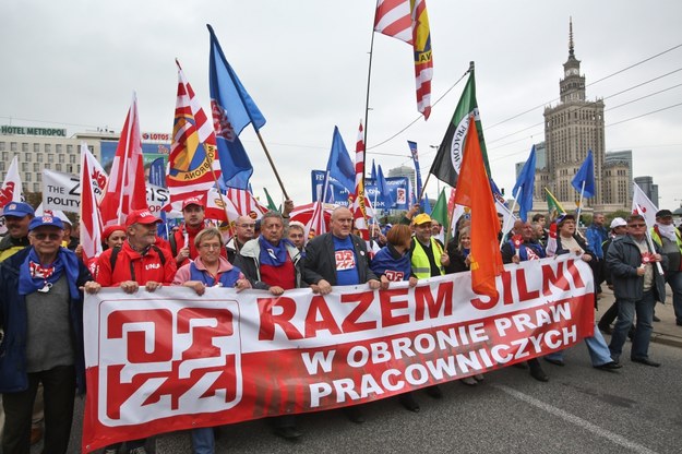 "Nie" dla śmieciówek. W sobotę marsz gwiaździsty w Warszawie