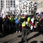 Związkowcy protestują przed siedzibą państwowych przedsiębiorstw. "Dość pustych obietnic"