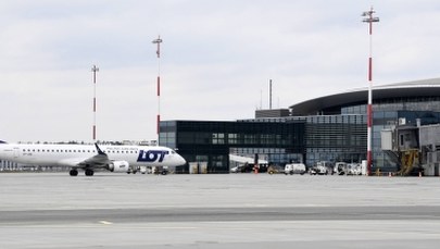 ​Związkowcy z LOT-u zapowiadają strajk. Samoloty mogą nie startować lub mieć opóźnienia