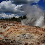 Zwiększona aktywność słynnego gejzeru w Parku Yellowstone