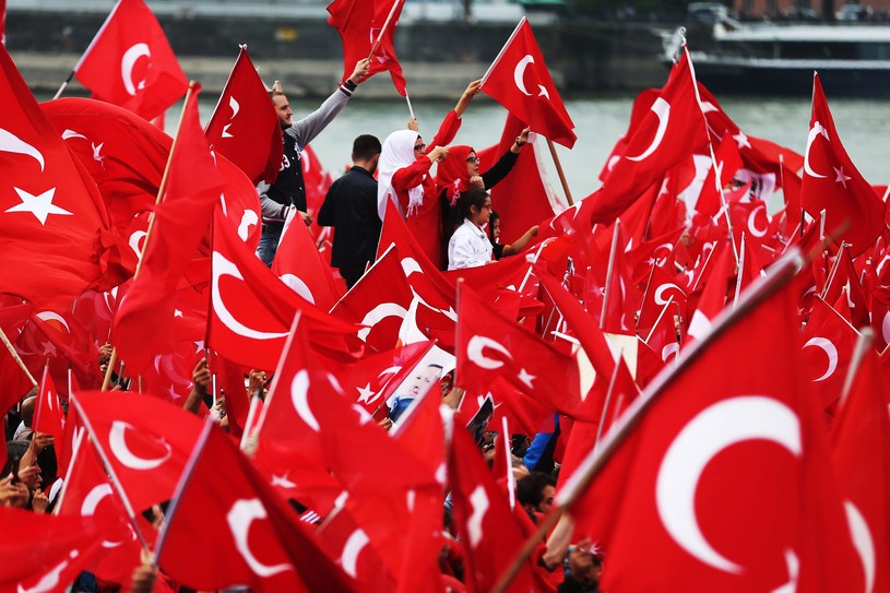 Zwolennicy Erdogana protestowali w Kolonii /PAP/EPA