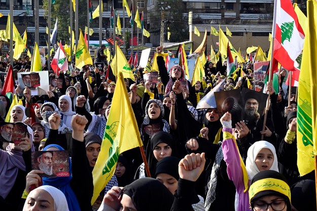 Zwolennicy Hassana Nasrallaha /WAEL HAMZEH /PAP/EPA