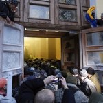 Zwolennicy Saakaszwilego chcieli zająć Pałac Październikowy w Kijowie. Doszło do starć