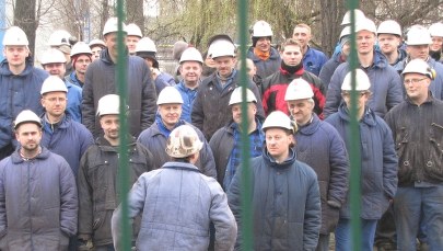 Zwolnieni pracownicy Huty Batory wracają do pracy, ale na gorszych warunkach
