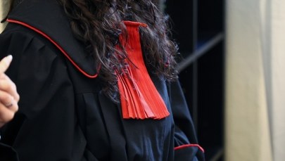 Zwolnienie z aresztu na telefon? Skandal w prokuraturze z politykiem PiS w tle