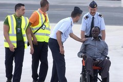 Zwolniona z celi śmierci Sudanka przyleciała do Włoch