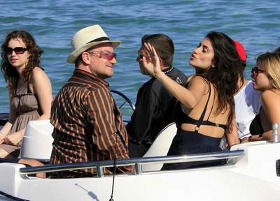 Zwróćcie uwagę na spojrzenie Bono... &nbsp; /Splashnews