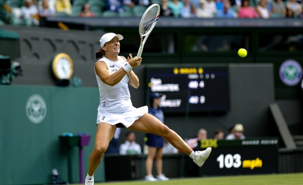 Zwrot akcji w bitwie Igi Świątek na Wimbledonie