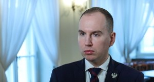 ​Zwrot w sprawie Andruszkiewicza? Sąd odsyła akt oskarżenia