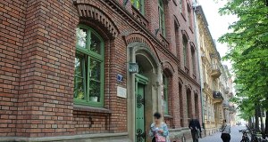 Zwrot w sprawie dyrektora krakowskiego liceum. Komisja podjęła decyzję