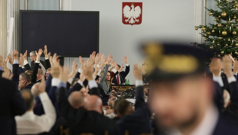 Zwrot ws. głośnych obrad Sejmu w Sali Kolumnowej. Sąd nie zgodził się z prokuraturą