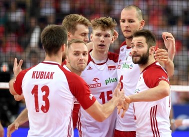 Zwycięska seria Polaków trwa. Siatkarze Heynena lepsi od "Trójkolorowych"!