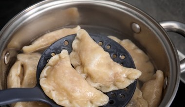 Zwykły twaróg w pierogach ruskich zastępuję tym. Wszyscy proszą o dokładkę
