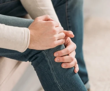 Zwyrodnienie stawów to nie tylko problem seniorów. Jak objawia się u młodszych?