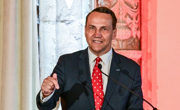 "Zwyrole się podniecali". Sikorski złożył zeznania w sprawie Pegasusa