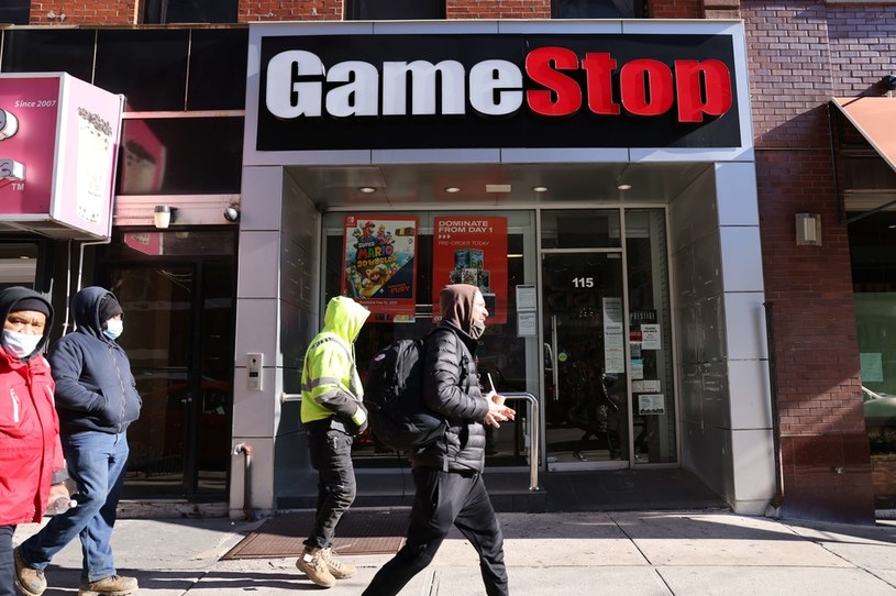 Zwyżki cen akcji GameStop. Ekspert komentuje /AFP