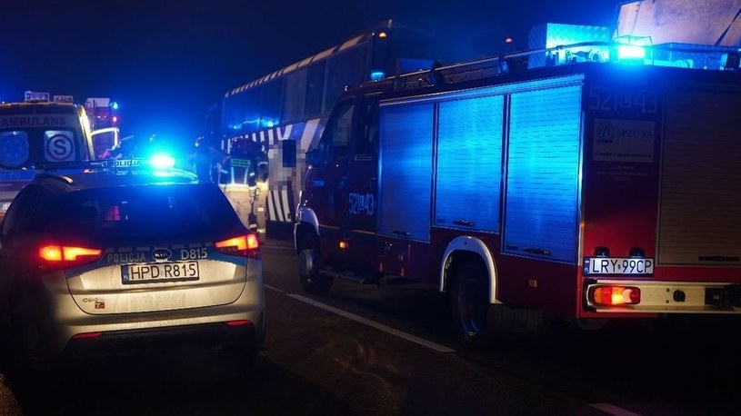 Życia 55-letniego kierowcy autokaru nie udało się uratować. /Policja Lubelska /Policja