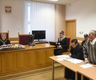 Zygmunt Miernik usłyszał wyrok: Dwa miesiące więzienia za rzucenie w sędzię tortem 