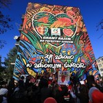 "Żyj zdrowo w zdrowym świecie". Mural WOŚP odsłonięty w Skierniewicach