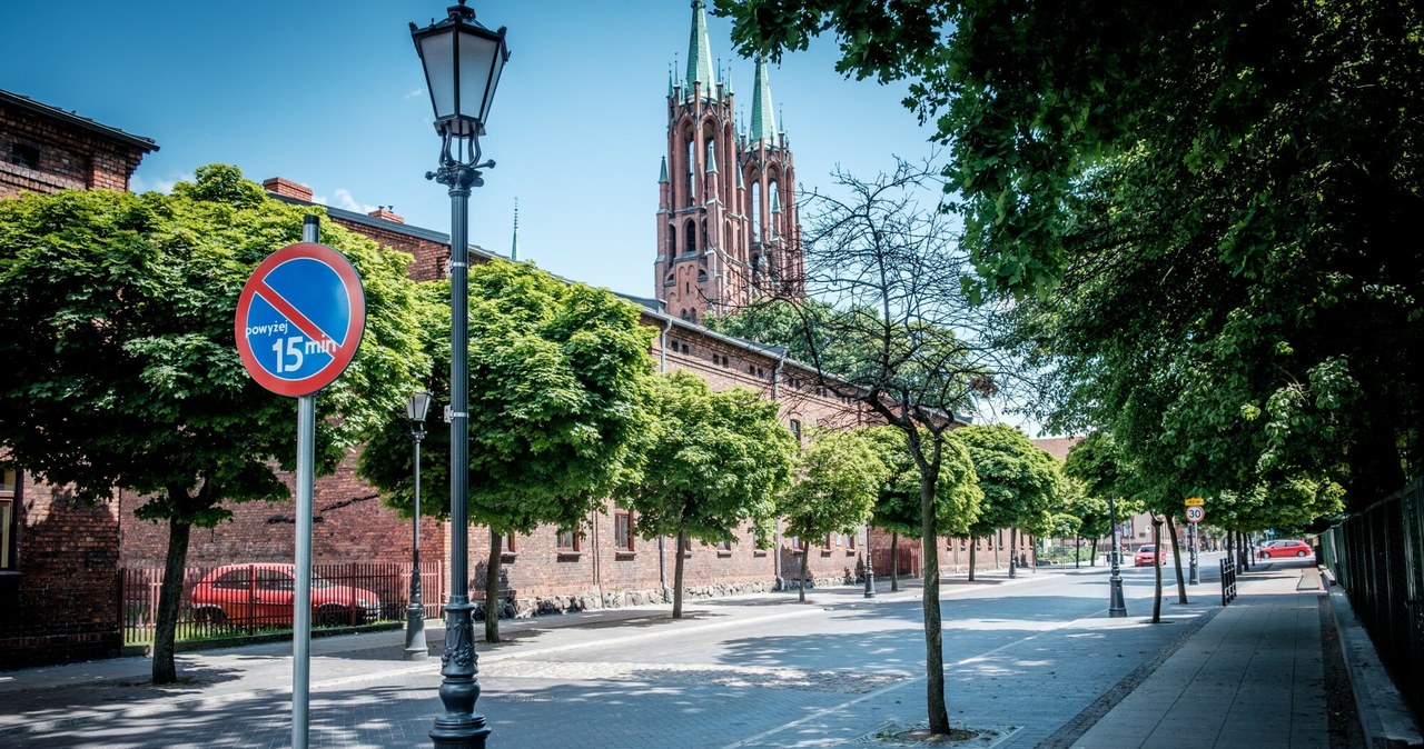 Żyrardów - "miasto muzeum" lniarstwa, chce korzystać z odkrytych w tym roku złóż wód geotermalnych /Karina Krystosiak /Reporter