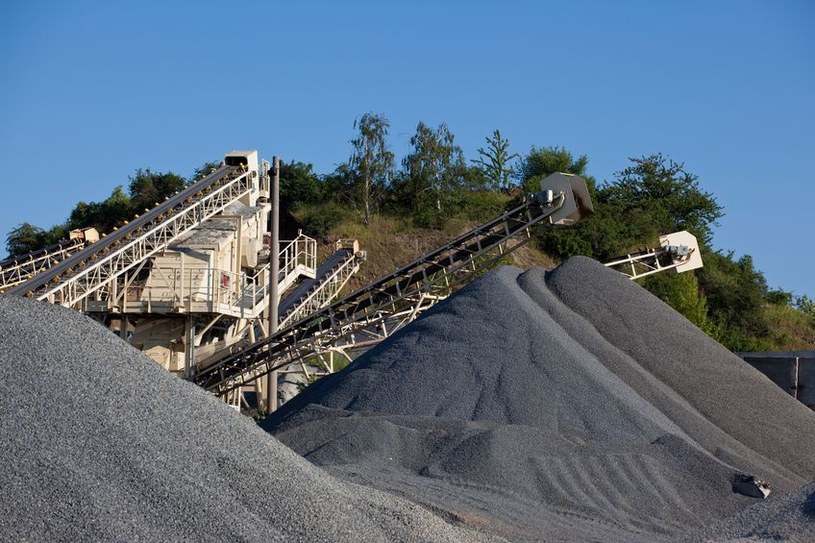 Zysk górnictwa po czterech miesiącach roku wyniósł ponad 2,8 mld zł /123RF/PICSEL