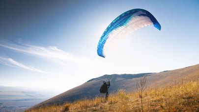 Żywiec: Paralotniarz zahaczył o linię średniego napięcia