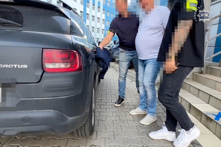 Żywność zamiast do potrzebujących trafiała do sprzedaży /Śląska policja /